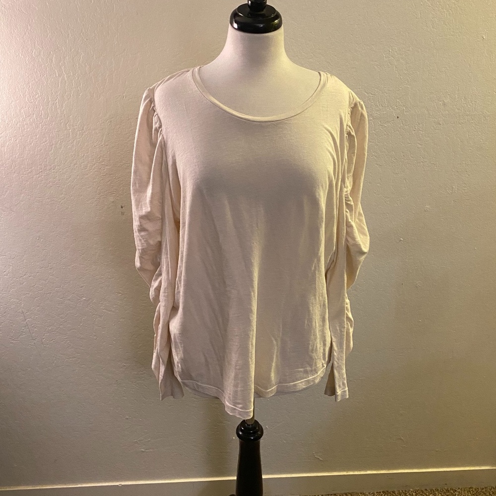 Universal Thread Cream Ruched Long Sleeve Shirt